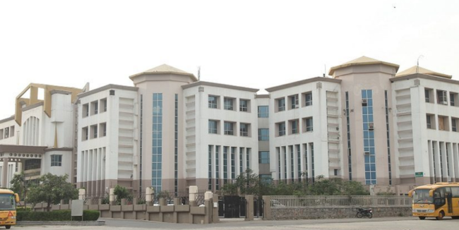 Manav Rachna Dental College | Fees, Seats & ROI